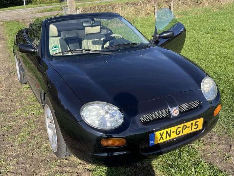 Zwart Gebruikt 1999 MG F Cabriolet | € 4.500 (Eerlijke prijs) - Afbeelding 1/4
