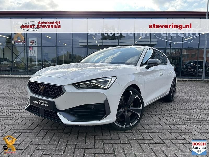 Wit Gebruikt 2021 Cupra Leon Hatchback | € 25.745 (Eerlijke prijs) - Afbeelding 1/4