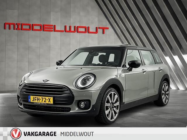 Grijs Gebruikt 2022 Mini Cooper Clubman Stationwagen | € 28.950 (Eerlijke prijs) - Afbeelding 1/4
