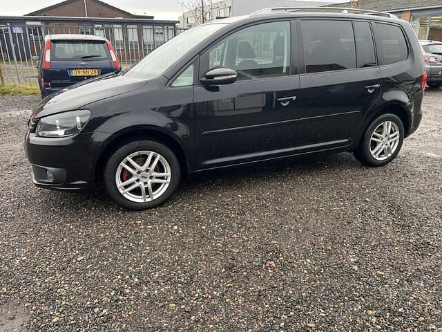 Occasion VW Touran Highline 105 PK (77 kW) 2012 Zwart (metallic) MPV