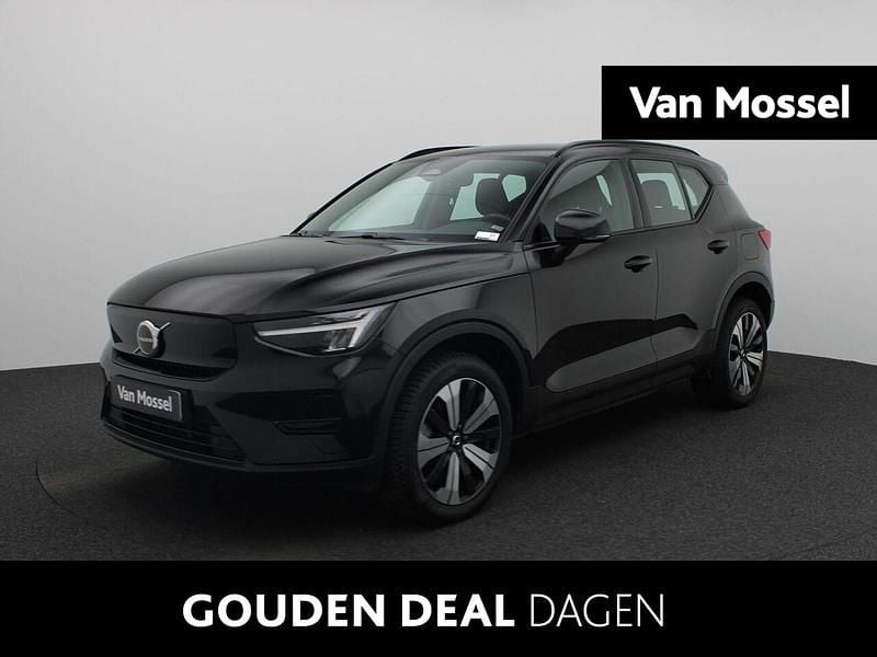 Zwart Gebruikt 2022 Volvo XC40 Core SUV | € 28.400 (Goede deal) - Afbeelding 1/4