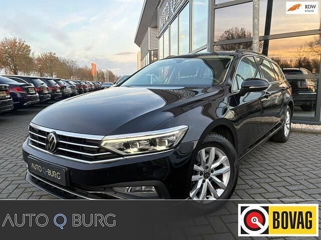 Zwart Occasion 2022 VW Passat Business Stationwagen | € 23.950 (Eerlijke prijs) - Afbeelding 1/4