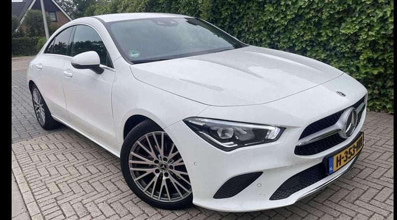 Wit Gebruikt 2020 Mercedes CLA180 Business Sedan | € 26.000 (Super prijs) - Afbeelding 1/4