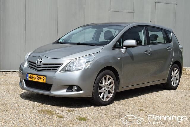 Grijs Gebruikt 2010 Toyota Verso Business Edition MPV | € 6.950 (Eerlijke prijs) - Afbeelding 1/4