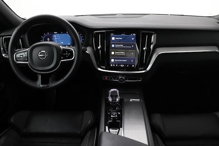 Occasion Volvo S60 Plus 197 PK (144 kW) 2023 Grijs Sedan