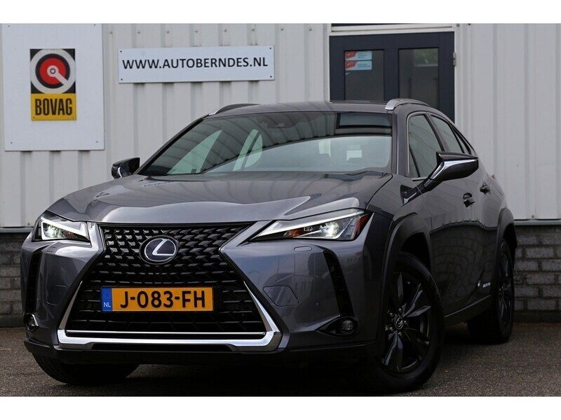 Grijs Gebruikt 2020 Lexus UX Business Edition SUV | € 26.900 - Afbeelding 1/4