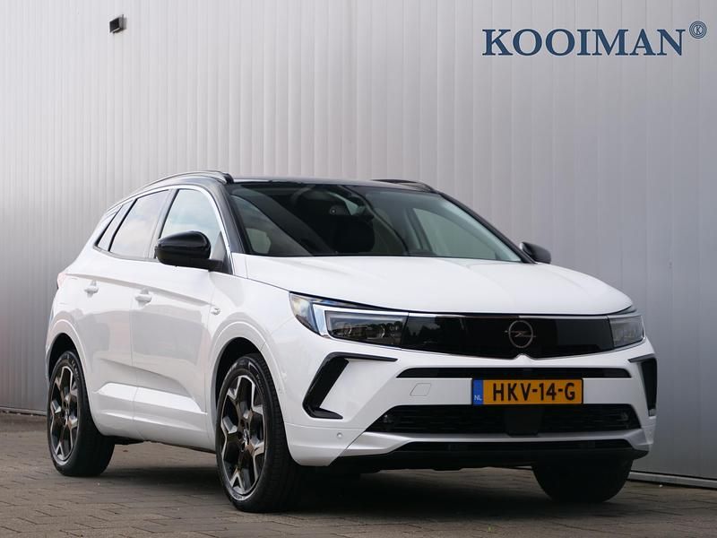 Wit Gebruikt 2024 Opel Grandland X Ultimate SUV | € 32.695 (Eerlijke prijs) - Afbeelding 1/4