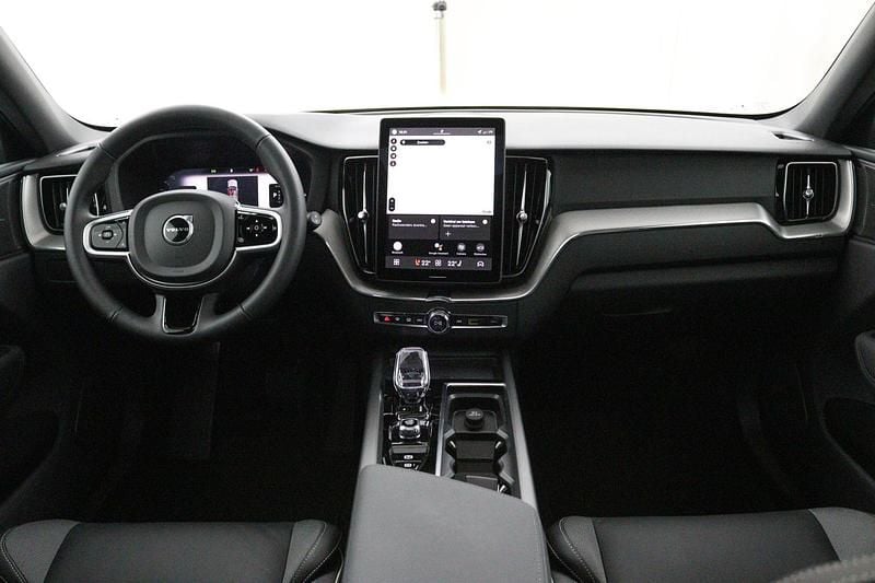 Nieuw 2026 Volvo XC60 Plus SUV – 7905SE HOOGEVEEN (Dealer) – € 68.935 ...