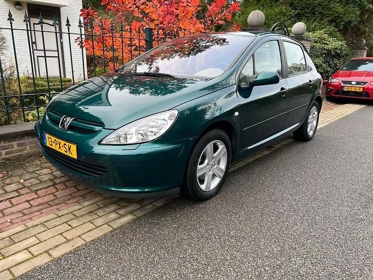 Gebruikt 2005 Peugeot 307 | € 2.850 (Eerlijke prijs) - Afbeelding 1/4