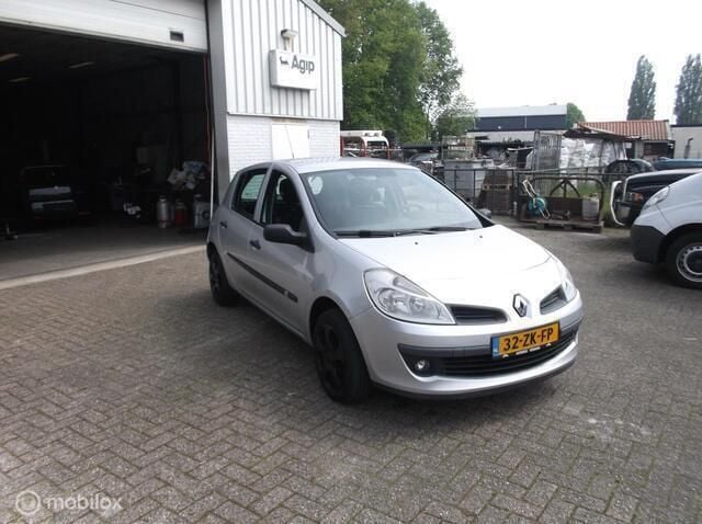 Occasion Renault Clio R.S. Authentique 75 PK (55 kW) 2008 Grijs Hatchback