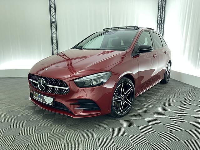 Occasion Mercedes B250 AMG 218 PK (160 kW) 2022 Rood MPV