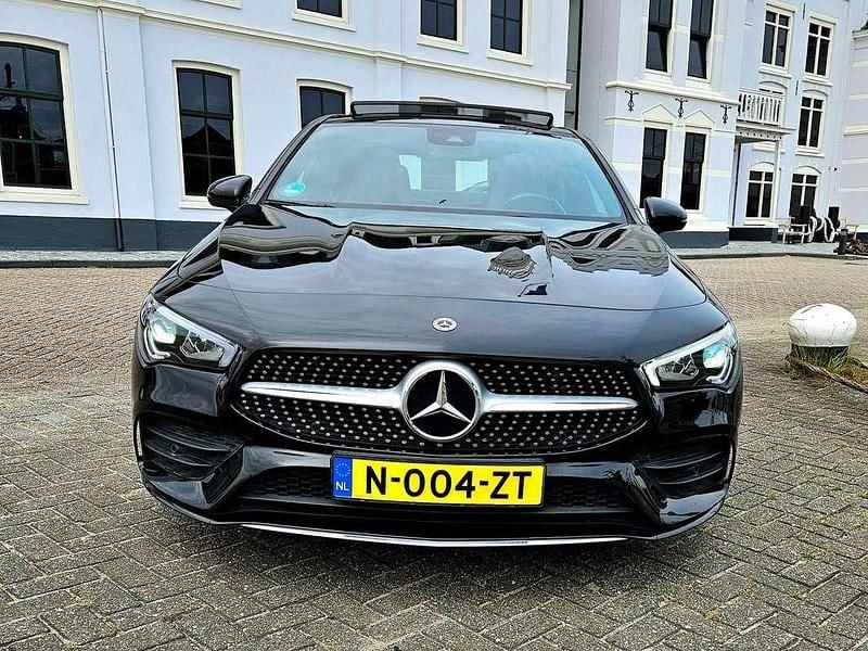 Zwart Gebruikt 2021 Mercedes CLA200 AMG Sedan | € 29.999 (Super prijs) - Afbeelding 1/4
