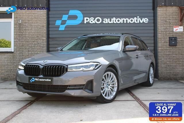 Grijs Gebruikt 2021 BMW 530e Stationwagen | € 29.995 (Super prijs) - Afbeelding 1/4