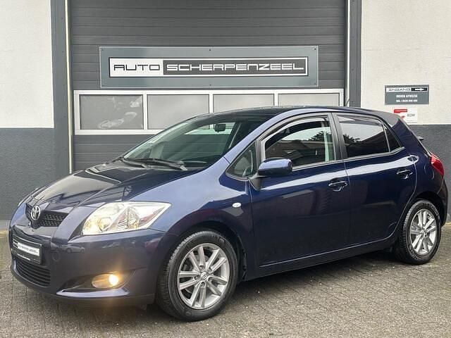 Blauw (metallic) Gebruikt 2010 Toyota Auris Comfort Hatchback | € 6.485 (Eerlijke prijs) - Afbeelding 1/4