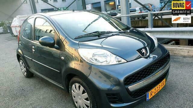 Grijs Gebruikt 2009 Peugeot 107 Hatchback | € 3.299 (Eerlijke prijs) - Afbeelding 1/4