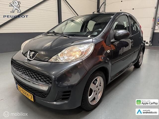 Grijs Gebruikt 2010 Peugeot 107 Hatchback | € 2.450 (Eerlijke prijs) - Afbeelding 1/4