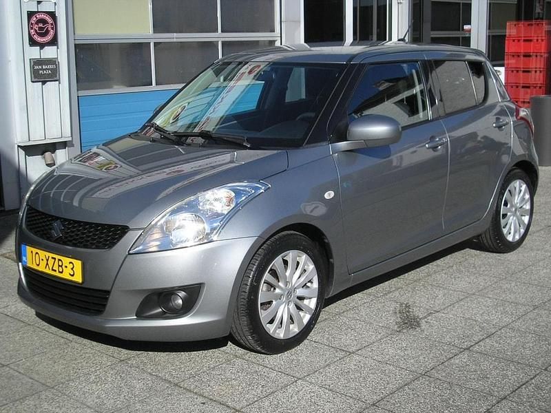 Occasion Suzuki Swift Exclusive 94 PK (69 kW) 2012 Grijs (metallic) Hatchback