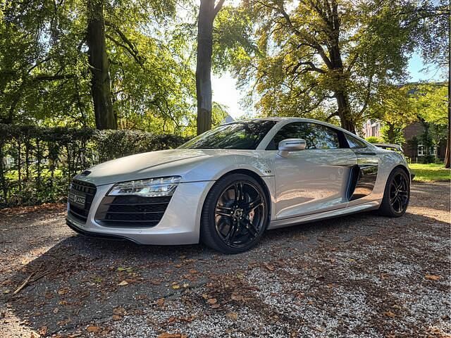 Grijs Gebruikt 2014 Audi R8 Coupé Coupé | € 79.950 - Afbeelding 1/3