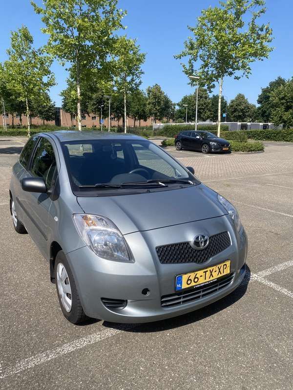 Gebruikt 2007 Toyota Yaris Hatchback | € 1.650 (Goede deal) - Afbeelding 1/4