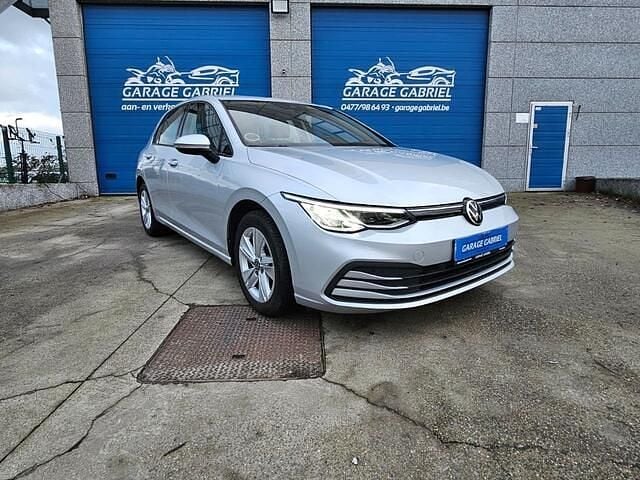 Zilver Occasion 2020 VW Golf VIII Life Hatchback | € 17.990 (Super prijs) - Afbeelding 1/4