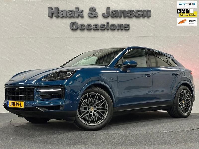 Blauw Nieuw 2025 Porsche Cayenne Sport SUV | € 109.995 (Super prijs) - Afbeelding 1/4