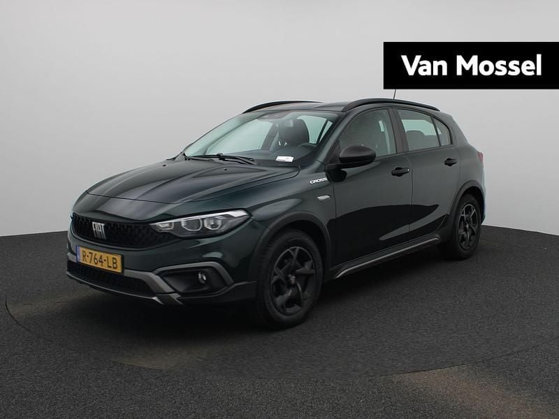Groen Gebruikt 2022 Fiat Tipo Cross Hatchback | € 17.900 (Eerlijke prijs) - Afbeelding 1/4