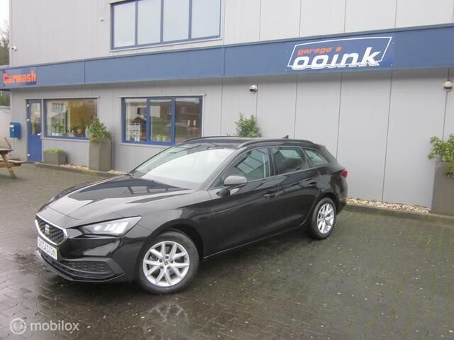 Zwart Gebruikt 2020 Seat Leon Style Stationwagen | € 22.450 (Eerlijke prijs) - Afbeelding 1/4