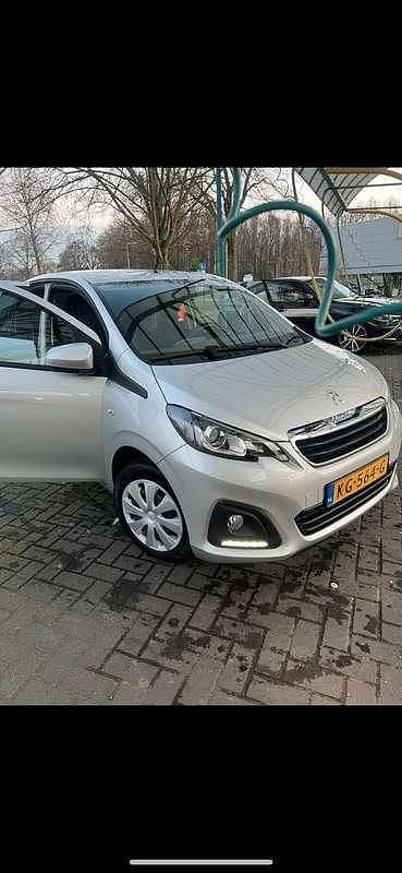Grijs Gebruikt 2016 Peugeot 108 Hatchback | € 6.500 (Eerlijke prijs) - Afbeelding 1/4
