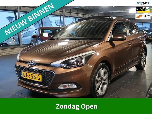 Bruin (metallic) Occasion 2017 Hyundai i20 Premium Hatchback | € 10.945 (Eerlijke prijs) - Afbeelding 1/4