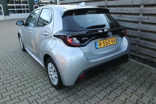 Occasion Toyota Yaris Active 92 PK (67 kW) 2022 Grijs Hatchback