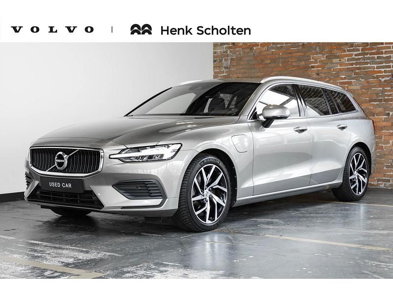 Grijs Gebruikt 2019 Volvo V60 Momentum Stationwagen | € 32.950 (Eerlijke prijs) - Afbeelding 1/4