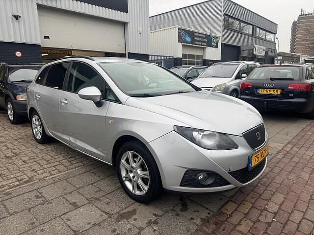 Grijs Occasion 2011 Seat Ibiza ST Copa Stationwagen | € 1.199 (Eerlijke prijs) - Afbeelding 1/4