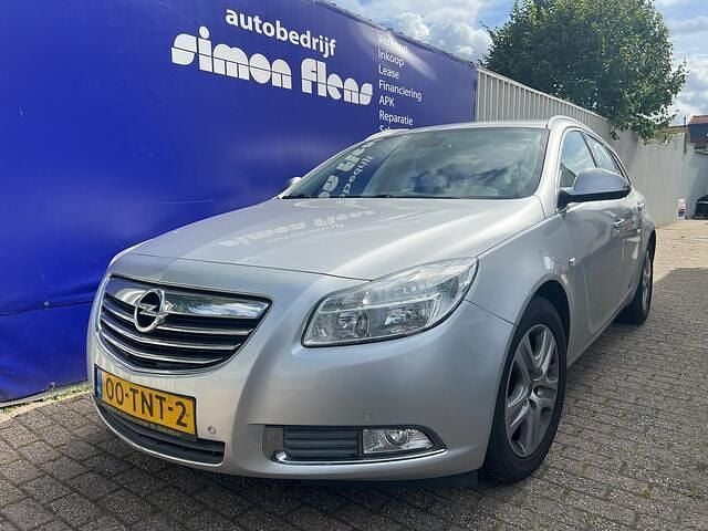 Grijs, metallic lak Gebruikt 2012 Opel Insignia Business Edition Stationwagen | € 1.945 (Super prijs) - Afbeelding 1/4