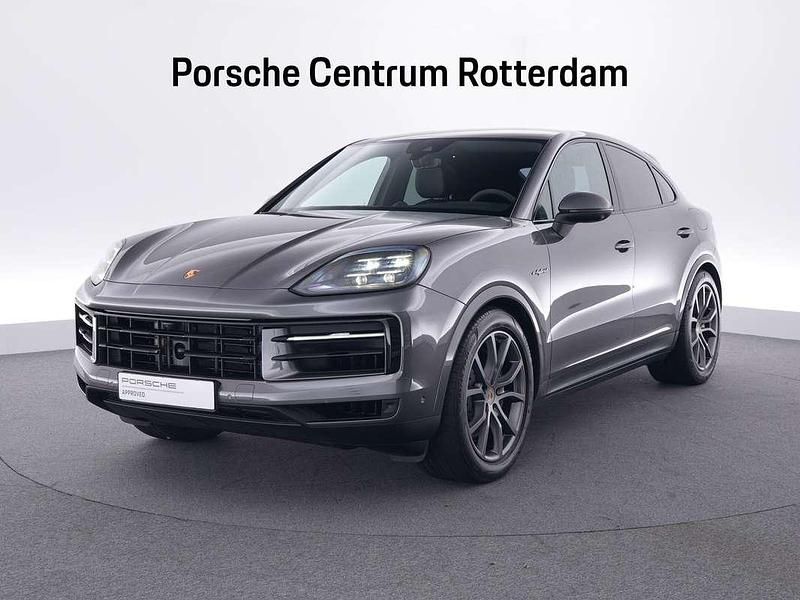 Grijs, metallic lak Gebruikt 2023 Porsche Cayenne SUV | € 109.900 (Eerlijke prijs) - Afbeelding 1/4