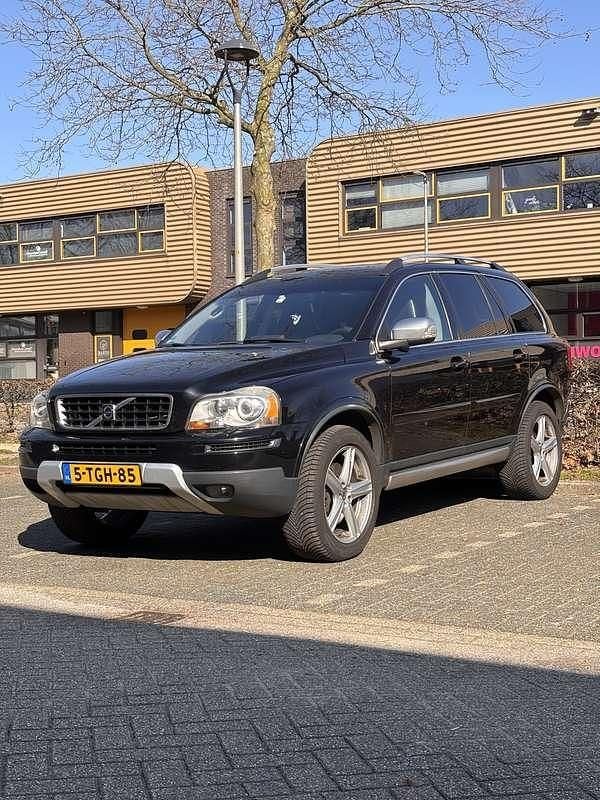 Zwart Gebruikt 2009 Volvo XC90 Kinetic SUV | € 14.000 (Eerlijke prijs) - Afbeelding 1/4