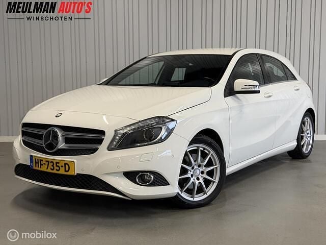 Wit Gebruikt 2015 Mercedes A180 Ambition Hatchback | € 12.750 (Eerlijke prijs) - Afbeelding 1/4