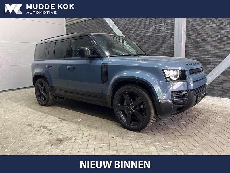 Blauw Gebruikt 2025 Land Rover Defender Black Edition SUV | € 99.900 (Goede deal) - Afbeelding 1/4
