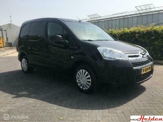 Zwart Gebruikt 2009 Citroën Berlingo MPV | € 6.350 (Eerlijke prijs) - Afbeelding 1/4