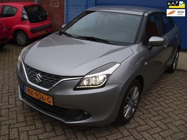 Grijs Occasion 2017 Suzuki Baleno Exclusive Hatchback | € 5.895 (Super prijs) - Afbeelding 1/4