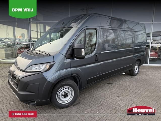 Grijs Nieuw 2024 Peugeot Boxer S Van | € 34.450 - Afbeelding 1/4