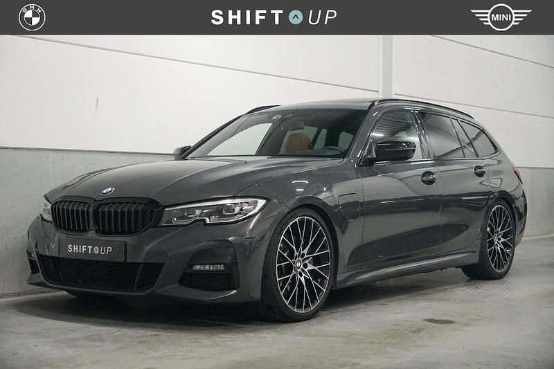 Occasion BMW 330e M Sport 292 PK (214 kW) 2020 Grijs (metallic) Stationwagen