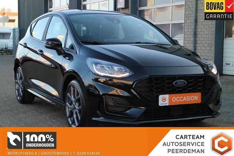 Zwart Gebruikt 2022 Ford Fiesta ST-Line Hatchback | € 16.545 (Eerlijke prijs) - Afbeelding 1/4