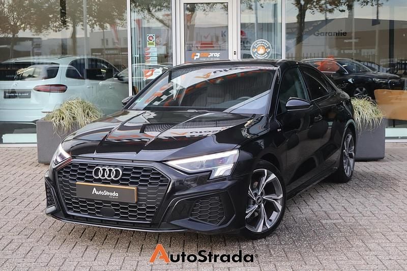 Zwart Gebruikt 2021 Audi A3 e-tron S-Line Hatchback | € 24.900 (Goede deal) - Afbeelding 1/4