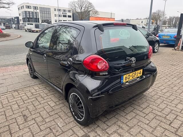 Occasion Toyota Aygo 68 PK (50 kW) 2008 Zwart Hatchback