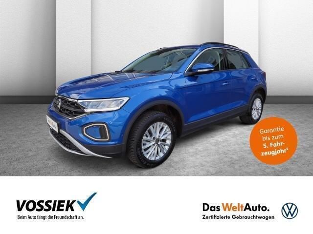 Blauw Gebruikt 2022 VW T-Roc Life SUV | € 28.636 (Eerlijke prijs) - Afbeelding 1/4