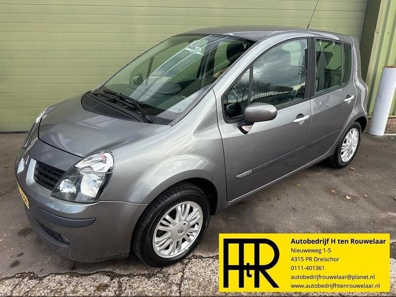 Mpv Gebruikt 2006 Renault Modus Dynamique MPV | € 2.995 (Eerlijke prijs) - Afbeelding 1/4