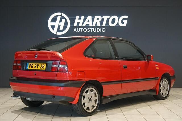 Occasion Lancia Delta 139 PK (102 kW) 1996 Rood Hatchback