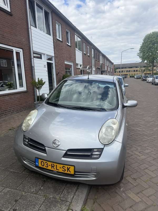 Grijs Gebruikt 2005 Nissan Micra Hatchback | € 850 (Goede deal) - Afbeelding 1/4