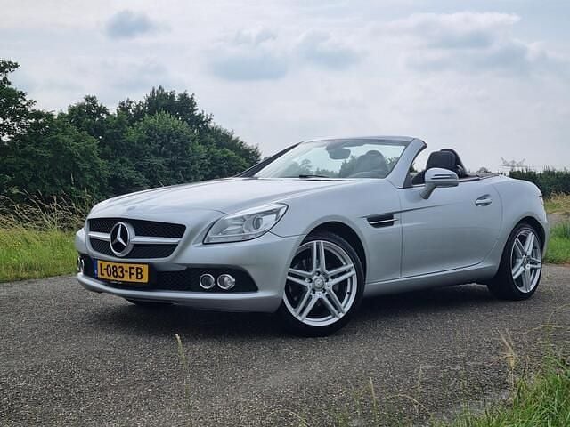 Grijs Gebruikt 2011 Mercedes SLK200 Cabriolet | € 14.950 (Eerlijke prijs) - Afbeelding 1/4
