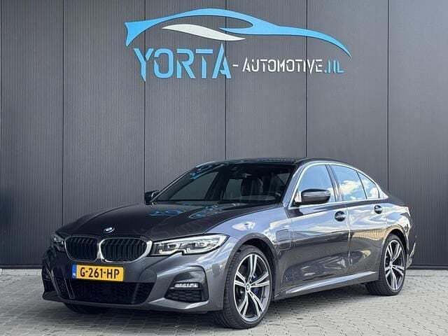 Occasion BMW 330 Executive 184 PK (135 kW) 2019 Grijs Sedan